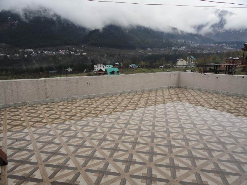 Hotel President - Manali (Himachal Pradesh) — Photos 1